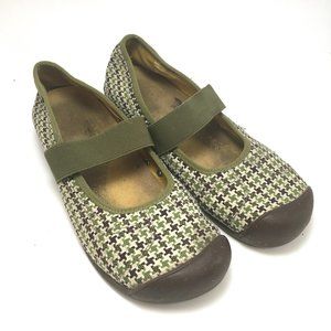 Keen Women's Green & White Houndstooth with Brown Rubber Sole Size US 10.5